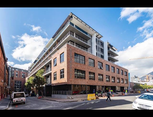 1 BEDROOM APARTMENT TO LET IN DE WATERKANT